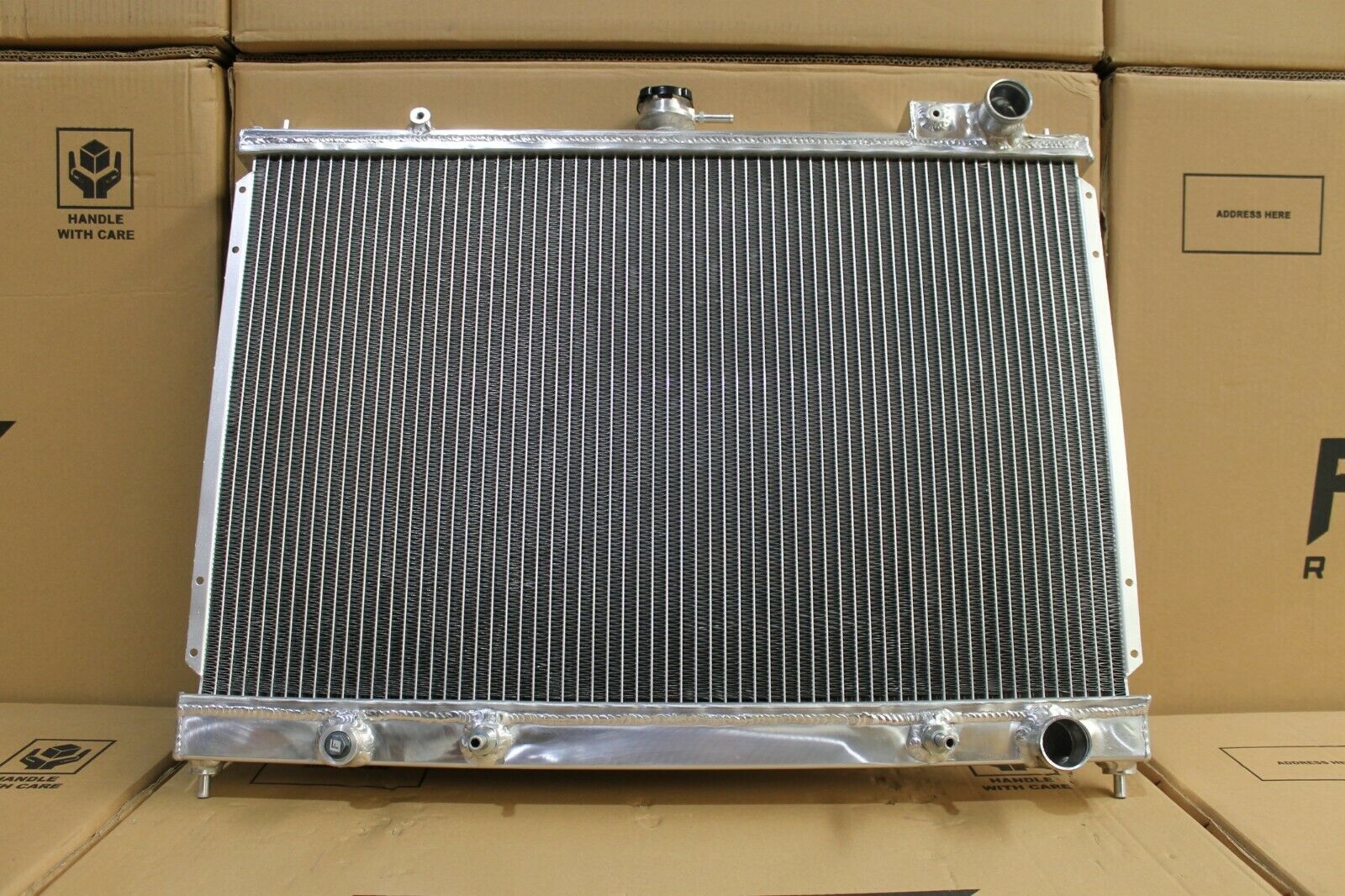Radiators & Parts For Jaguar Super V8 QLD-ALLOY RADIATOR FOR Holden VZ ...